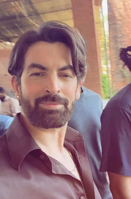 Neil Nitin Mukesh relishes Biryani during the Eid celebration on the sets of