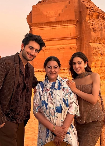 Amid Orry controversy, Sara Ali Khan & Palak Tiwari head out for a fun outing together