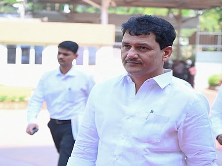 Maha govt to act against malpractice in Mahatma Jyotirao Phule Jan Arogya Yojana