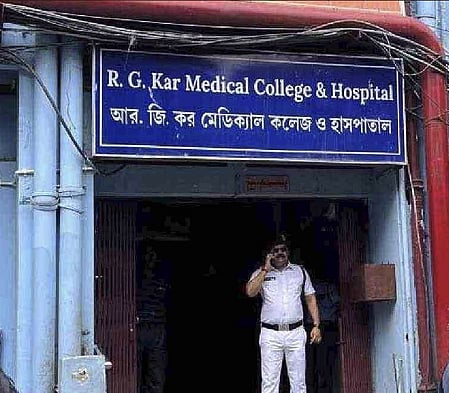 Bengal: PIL seeks CBI probe into RG Kar elevator death case (Photo: @bengalfactz/X)