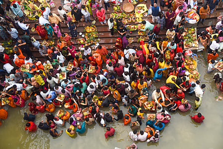 Bihar: Chhath devotees offer Kharna Puja, 36-hour Nirjala fast begins​ (Photo: IANS)