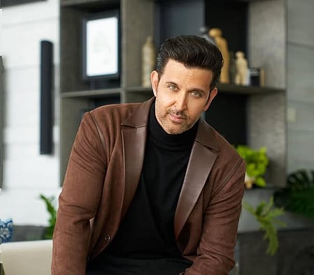 Hrithik Roshan throws idea to Ryan Gosling of hanging out with respective aliens buddies