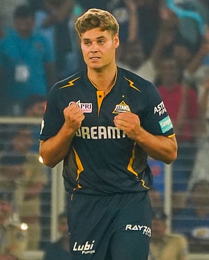 IPL 2026: Spencer Johnson replaces injured Nathan Ellis in CSK after leaving PSL