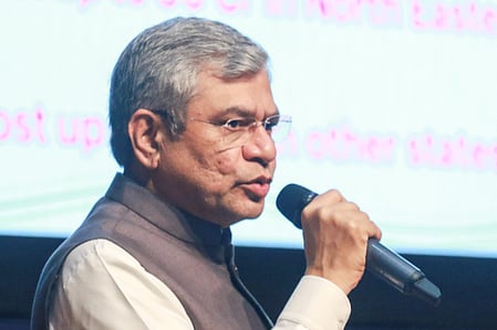 New Railways reforms focus on cargo, construction and passenger convenience