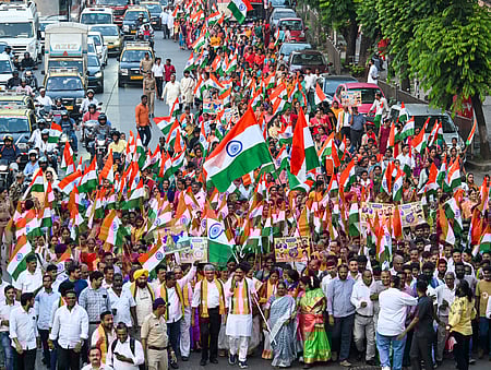 Akashvani to air full 6-stanza Vande Mataram from tomorrow in revamped national broadcast