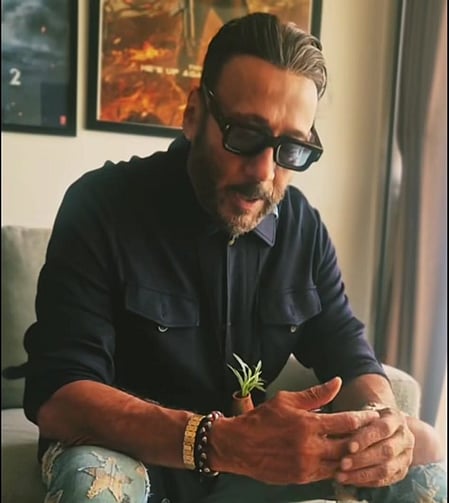 Jackie Shroff honours Nanda, celebrates Farooq Sheikh’s birth anniversary