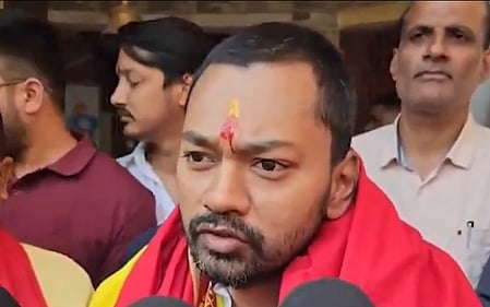 ‘Praying for Bihar’s prosperity’: Nishant Kumar visits Kali Mandir in Gardanibagh​ (Photo: IANS)