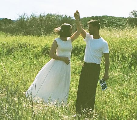 ‘Twilight’ star Taylor Lautner all set to welcome first child with wife