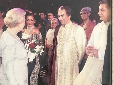 Dalip Tahil shares throwback pic of meeting the Queen of England