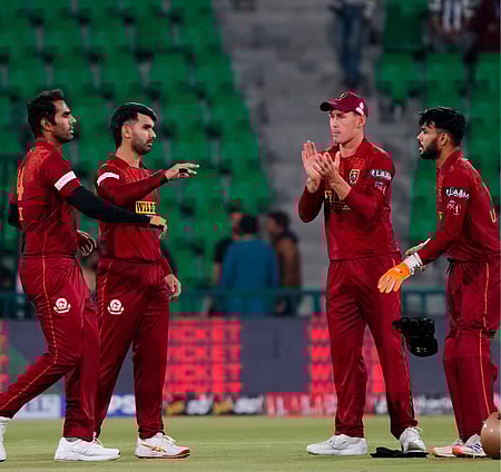 Labuschagne baffled as jersey dye turns white ball pink in PSL opener