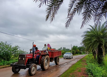 Bad weather conditions prevail in Chhattisgarh, schoolgirl dies after lightning strikes