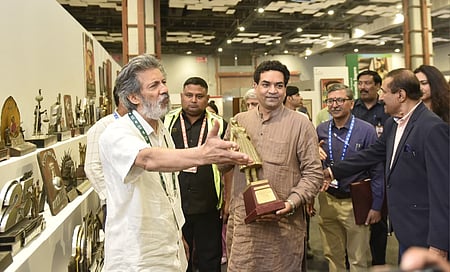 IFFD: Delhi Tourism Minister explores exhibition on Indian cinema​ (Photo: Delhi govt)