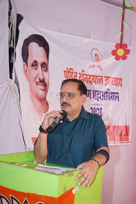 CM Rekha Gupta, Delhi BJP chief Virendra Sachdeva join campaign to train party workers