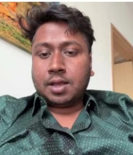 Passenger who tried to open aircraft emergency door abuses B’luru Police after being let off; FIR filed