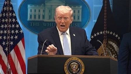 Donald Trump is adressing people