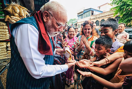 ‘Jhalmuri’ turns into symbol of BJP’s Bengal surge as leaders celebrate early lead with iconic snack