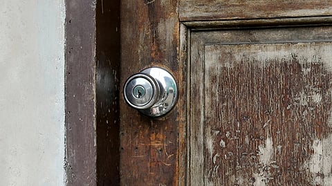 In the image a door is shown