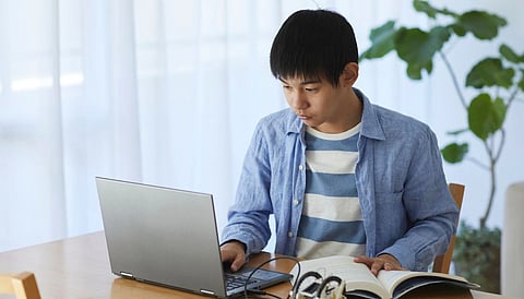 College students often struggle while keeping information, documents, and other study materials, check these apps to organize your life