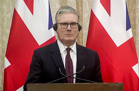 In the image Keir Starmer is shown adressing the people