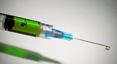 In the image a injection is shown