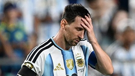 Lionel Messi seems frustrated