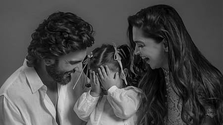 Ranveer Singh and Deepika Padukone pose with daughter Dua in maternity photos
