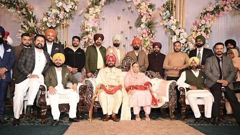 In the image wedding of AAP Leader Amrinder Singh is shown with the prominent AAP leaders 