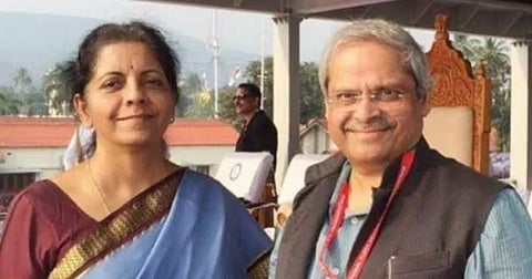 Image of FM nirmala Sitharaman and her husband Parakala Prabhakar