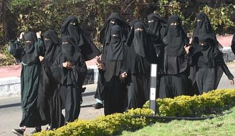 Islamabad Medical College asks students to wear hijab on V-Day