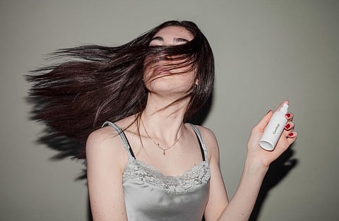Pollutants can also impact hair protein levels. To restore it, you should go to a keratin spa at home using a good hair mask. | Photo by kyle smith on Unsplash