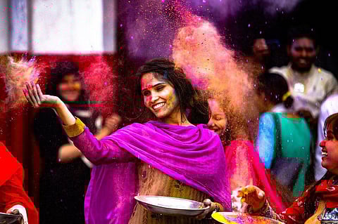 Follow These Skin Care Tips During Holi