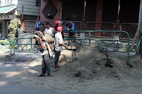 Supreme Court Expresses Concern For Not Providing Protective Gear To Workers