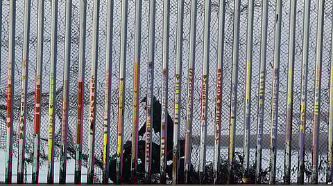 Border Security Bill: Debate Furies Over U.S. Presidential  “Emergency Powers”