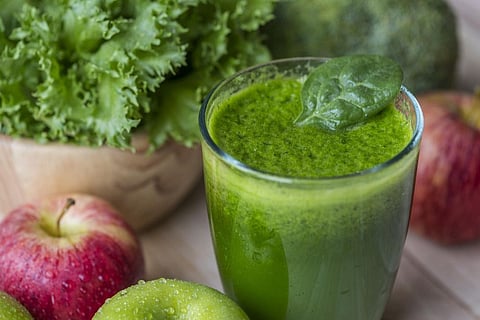 Appearance Urges Mothers to Diet