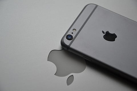Apple Loses $60bn Over Reports Of Weak Smartphone Demand in 2018