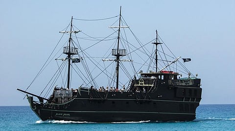 Indian Commercial Ship with 10 crew members Hijacked by Somalian Pirates