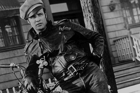 Tips and Tricks: Know the difference between Fake and Genuine Leather!