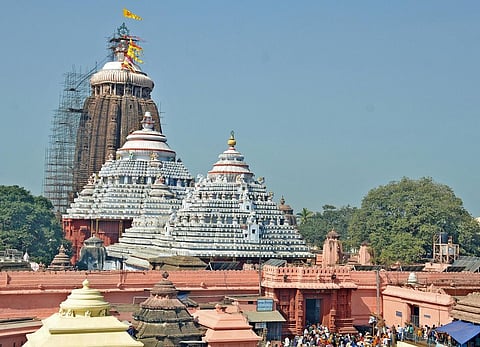 Thousands visit Sri Jagannath Temple in Puri to take the Blessings of Deities on New Year Day