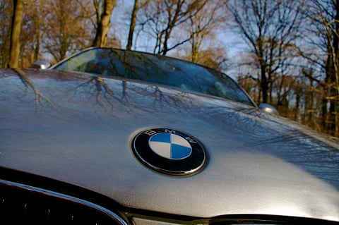 BMW and Ola sign MoU to bring on-demand Luxury Travel in India