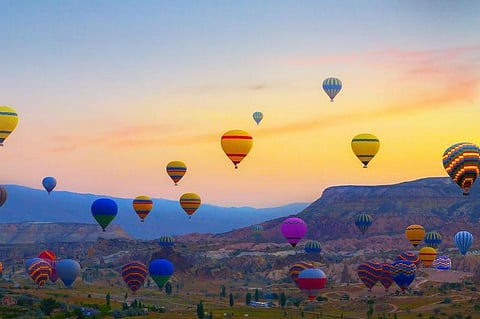 Watch the City of Taj from a hot air balloon