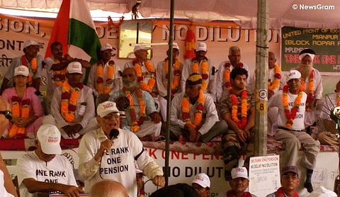 OROP movement encounters division, soldiers stage a separate protest