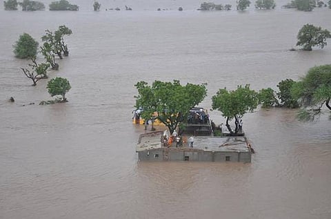 Gujarat Floods: Army rescues 1,000 people from deluge
