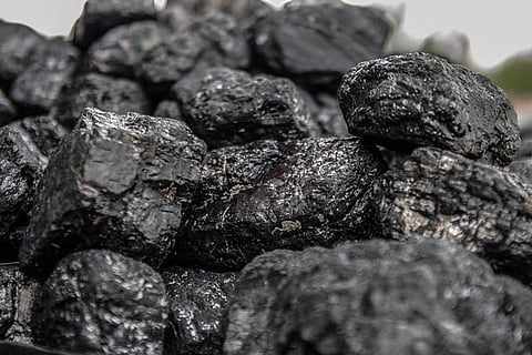 Coal secretary hid facts from Manmohan Singh, CBI tells court