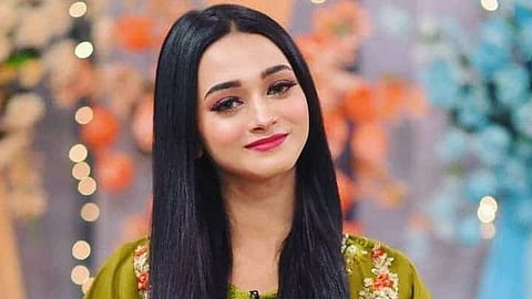 Tiktoker Ayesha Death: मेरा दिल ये पुकारे आजा गाने पर डांस करके फेमस हुई आयशा की हुई मौत (Twitter)