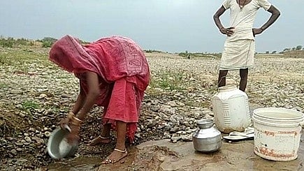 60 Rivers of Bihar dried up : कहीं-कहीं तो 50 फीट नीचे चला गया है। इससे अब पेयजल संकट पैदा हो गया है। (Wikimedia Commons)