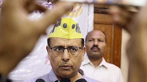 डॉ. मुनीश कुमार रायज़ादा