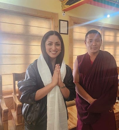  यामी गौतम इन दिनों लेह के ऐतिहासिक थिक्से मठ का दौरा कर रही हैं