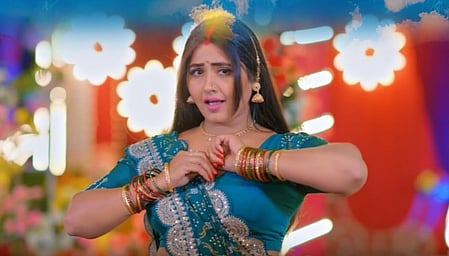  काजल राघवानी