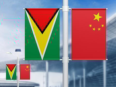 चीन और गुयाना का राष्ट्रीय ध्वज 