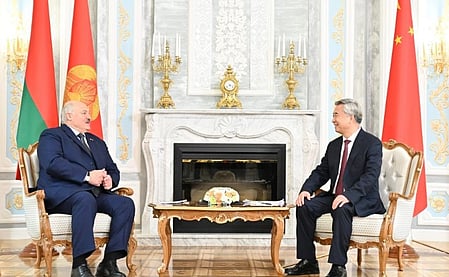 बेलारूसी राष्ट्रपति, चीनी कम्युनिस्ट पार्टी के पोलित ब्यूरो